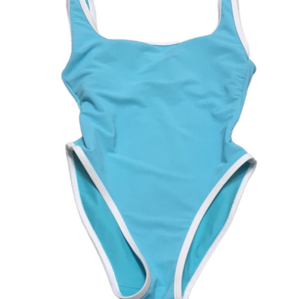 LainSnow One Piece